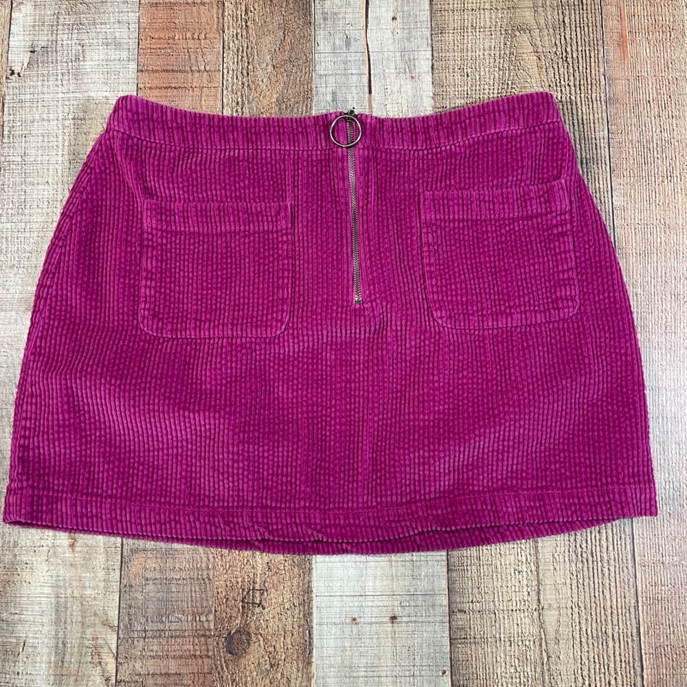 Wild Fable Magenta Pink Corduroy Mini Skirt Front Zip Pockets Large Retro Fall